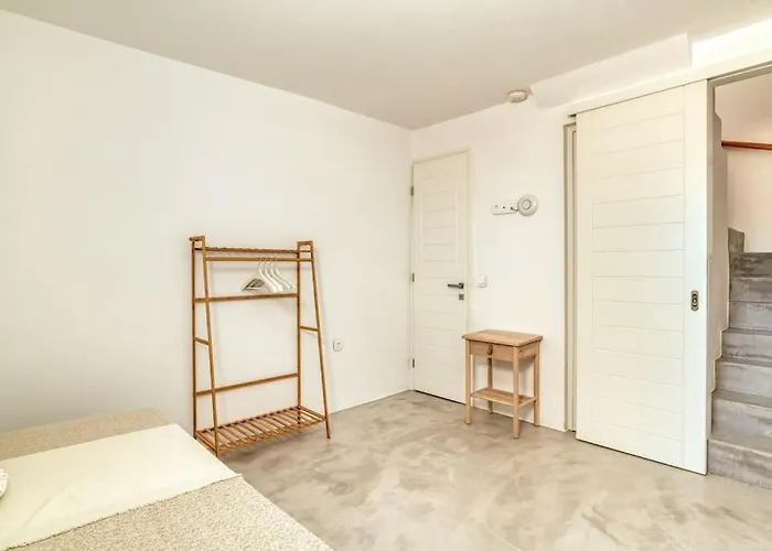 Paros Sea View Eco - Aetherian Ciel Villas, Aktaia 펜션 Mármara